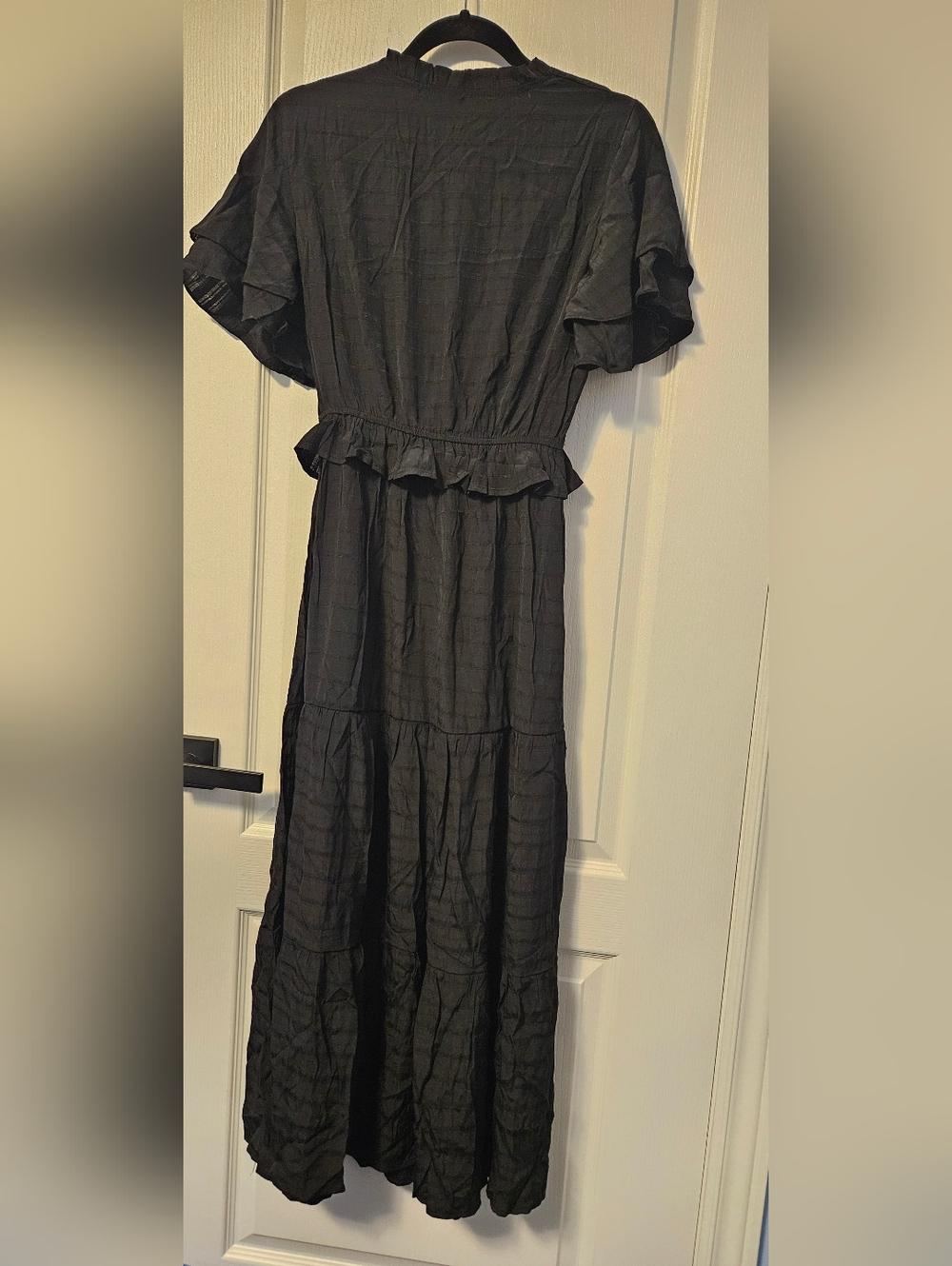 Black Ruffle-Tier Maxi Dress with Puff Sleeves - Picture 2 of 4
